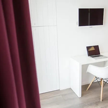 Dimora Mefite-camere Con Bagno Privato E Self Check-in Konukevi Matera