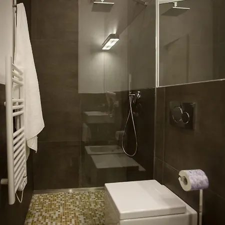 Dimora Mefite-camere Con Bagno Privato E Self Check-in Konukevi