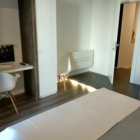 Dimora Mefite-camere Con Bagno Privato E Self Check-in Matera